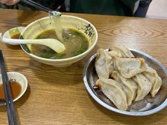 -黄阿姨锅贴大王(万航渡路店)