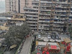 -白象居