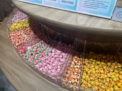-泡泡玛特POPMART(国金街店)