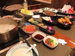 -捞王锅物料理(上海世茂广场店)