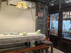 -老街坊餐吧