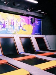 -蹦贝运动中心·蹦床·攀岩·闯关(龙岗店)