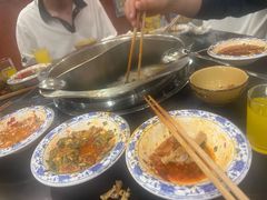 -重庆风光老灶火锅城(同德广场店)