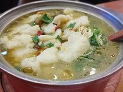 -周鱼小馆石锅酸菜鱼(活力汇店)