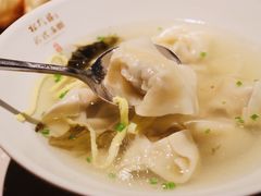 荠菜虾肉馄饨-松鹤楼面馆·古法焖肉面(观前店)