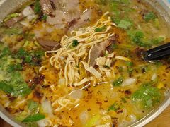 -八百里牛肉汤(盖饭·锅贴·万象城店)