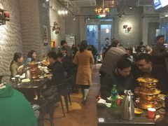 大堂-巴四老城区炭火蛙锅(张江店)