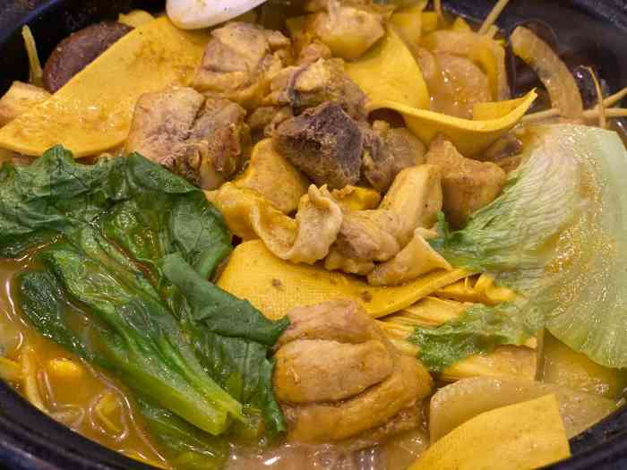 妙小鸡·鲍汁焖鸡-"进去一楼都是吃饭的地方,很好找.阿姨也.