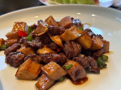 杏鲍菇雪花牛肉-通安客栈中餐厅·何家小馆