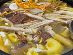 -菌之家·专业纯野生菌火锅·特色炒菌