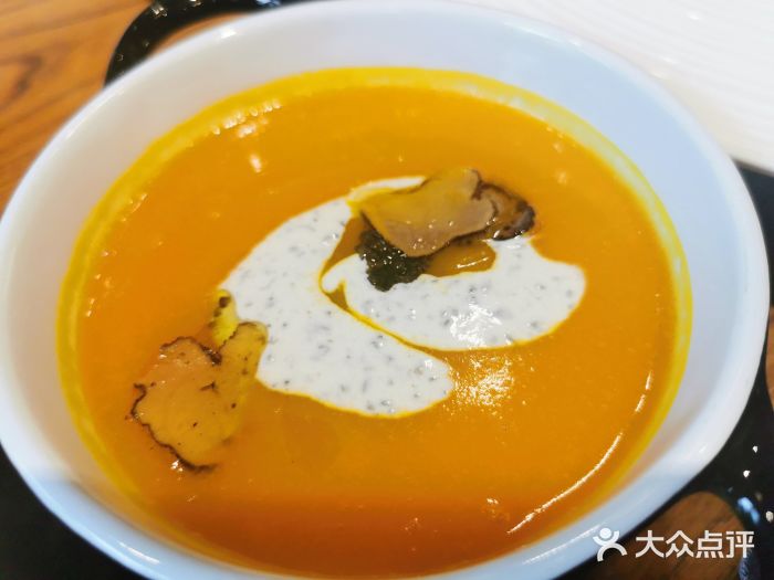 Ponte 意大利餐厅松露南瓜汤图片