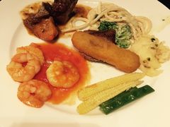 -圣丰索菲特·2 On 988 Café 自助餐厅