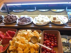 甜品水果自助吧台-温禾牛·和牛寿喜烧自助火锅(恒基名人店)