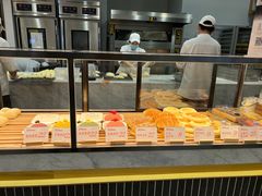 面包甜点陈列柜-木子木水日式烫面包(杭州首店)