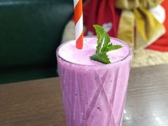 火龙果奶昔-Shantek象提南亚餐厅&西餐融合Bistro(淮海中路店)