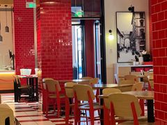 -城市大道红炉披萨烘焙坊