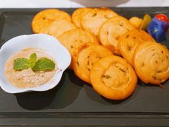 鹅肝酱葱油饼-民国红公馆·秦淮八艳(夫子庙店)