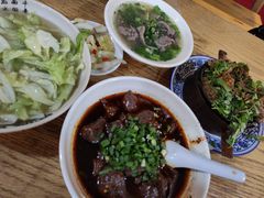 -杨三娘跷脚牛肉(羊子山西路店)