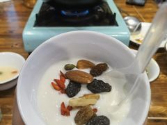 -乡土特色.冷锅鱼.牦牛肉汤锅