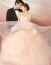 -挪娅婚纱摄影皇家会所