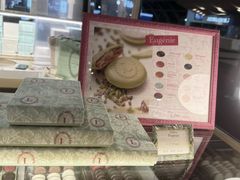 -ladurée(戴高乐机场T 2F店)