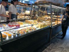 面包甜点陈列柜-东哥面包(江宁大润发店)