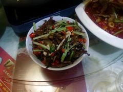 -独一佳老胡湘菜馆(矿山路店)