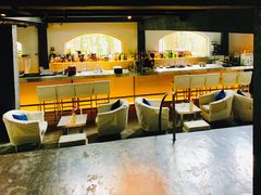 -穹六人间 people 6(岳阳路店)