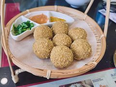 哐啷豆腐-昆明冠生园·鲜花饼·面包蛋糕(老街店)