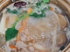 -慢丽江·云南野生菌土鸡锅(西山店)