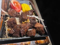 -穹六人间 people 6(岳阳路店)