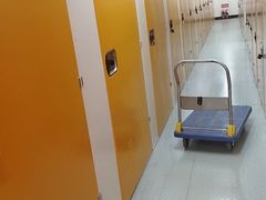 -安东易迷你自助仓储寄存仓库(顾戴路店)