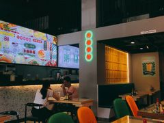 大堂-七爷清汤腩·港式茶餐厅(世博店)