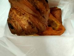 -VERIE BAKEHOUSE