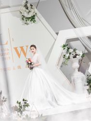 点击看大图 -艾米丽婚纱礼服