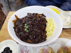 炸酱面-香港饭店0410(弘大店)