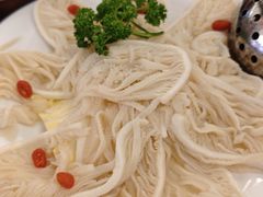 -山城年华老火锅(玉林店)