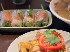 -大头虾越式风味餐厅(光明广场店)