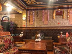-嘎咓讓咘藏餐厅(团结新村店)