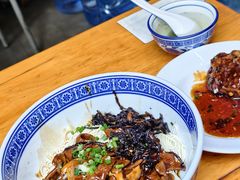 -沪西老弄堂面馆(定西路店)