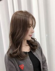 -V HAIR SALON造型