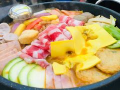 -豚妈妈汤饭·部队锅(南京东路店)