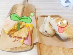 -必胜客(东莞地王店)