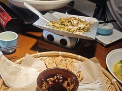 -魏铭鱼头捞饭(晋阳路店)