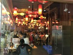 -鸿通城购物中心