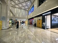 -鸿通城购物中心