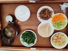 -雪梅月子中心(华侨城店)