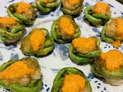 香煎蟹黄墨鱼饼-龙桥私厨·姜花菊花过桥鱼·顺德菜(容桂店)