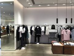 -URBAN REVIVO(西安Momopark店)