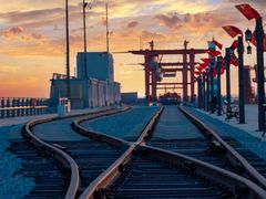 -北戴河碧螺塔海上酒吧公园